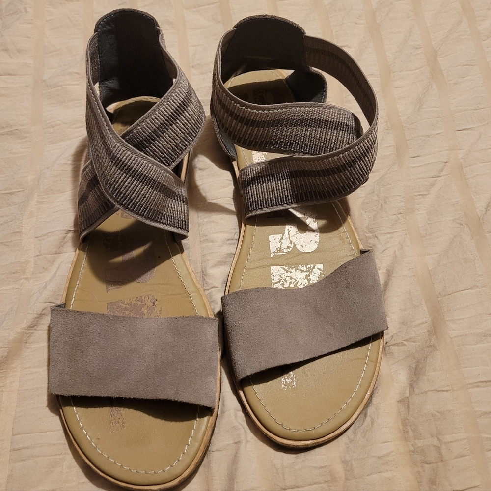 Sorel Ella ll Womens Slip On Sandal Suede Shoes Size 11 - Picture 3 of 10